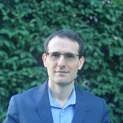 Diaz Garcia headshot