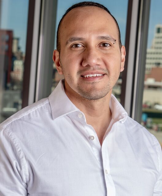 Silva Garcia Headshot